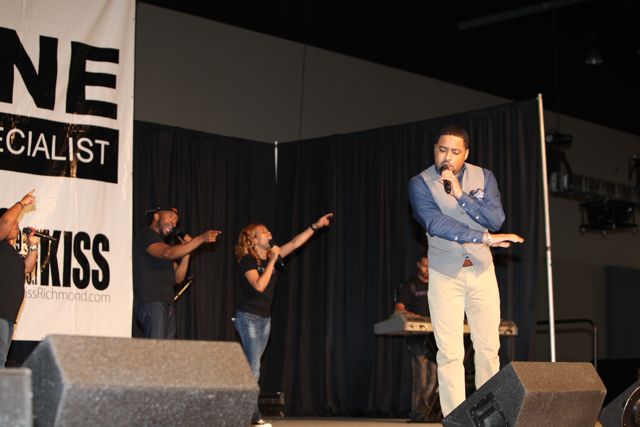 Smokie Norful Women's Empowerment 2014