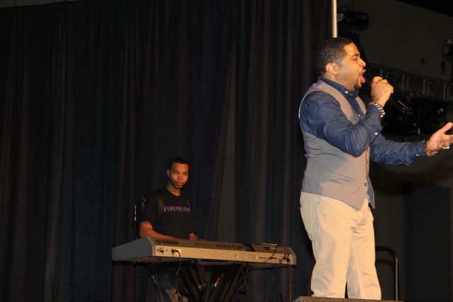 Smokie Norful Women's Empowerment 2014