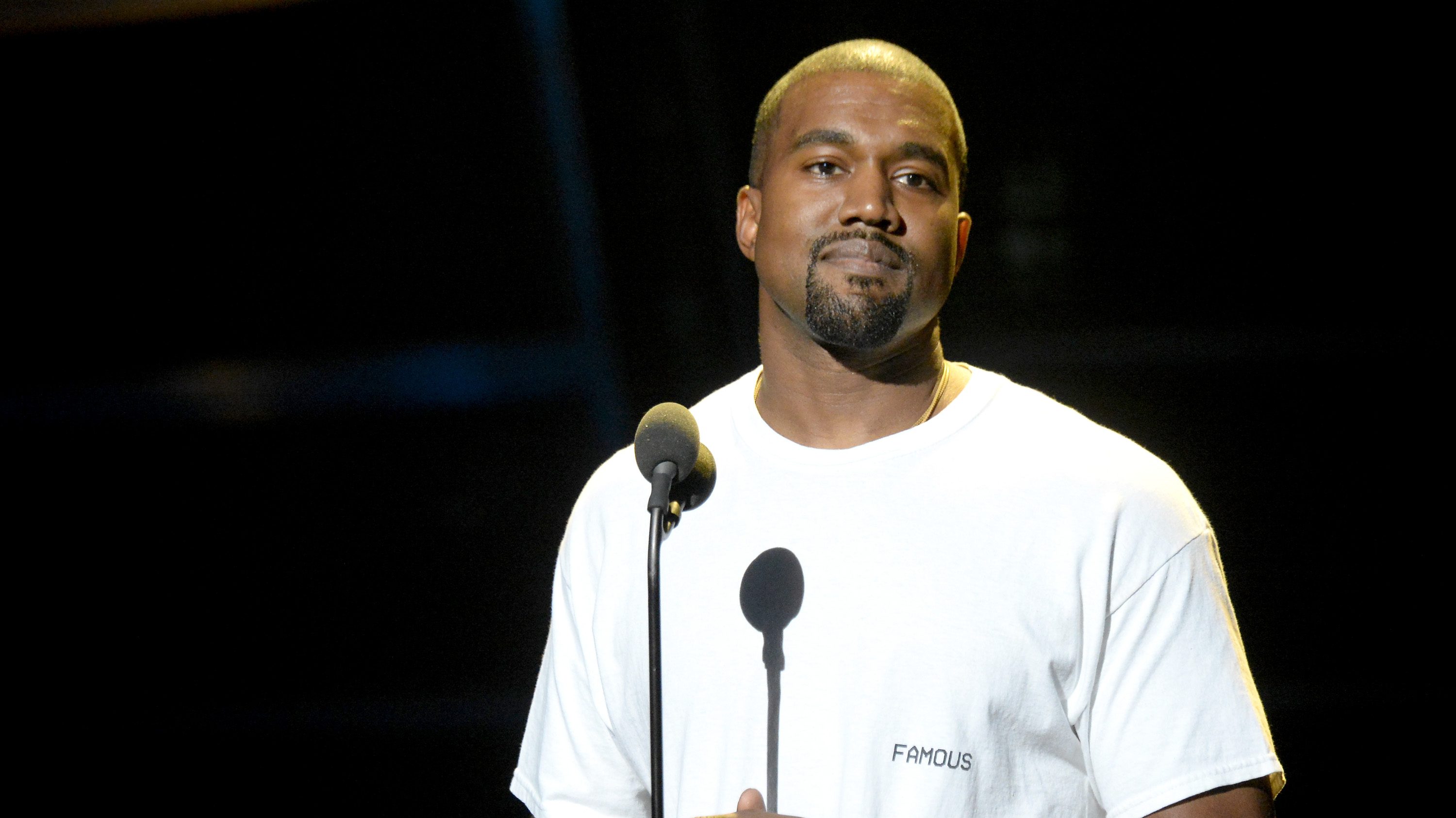 2016 MTV Video Music Awards - Show