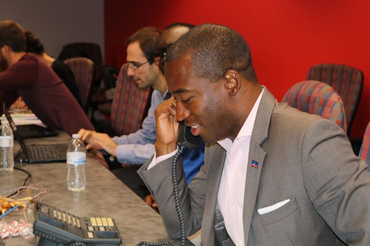 Mayor Levar Stoney Drops By To Help "Send A Kid To Camp"