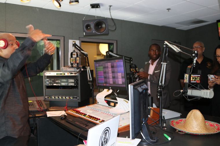 Mayor Levar Stoney Drops By To Help "Send A Kid To Camp"