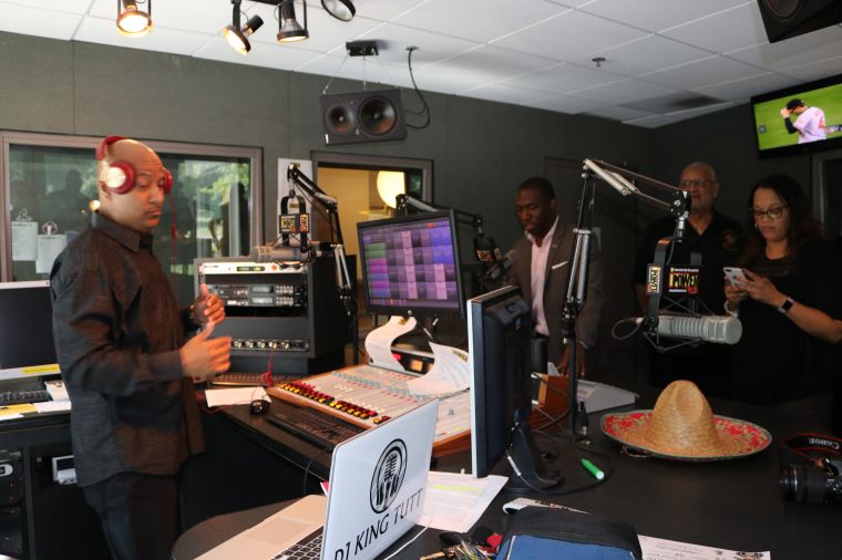 Mayor Levar Stoney Drops By To Help "Send A Kid To Camp"