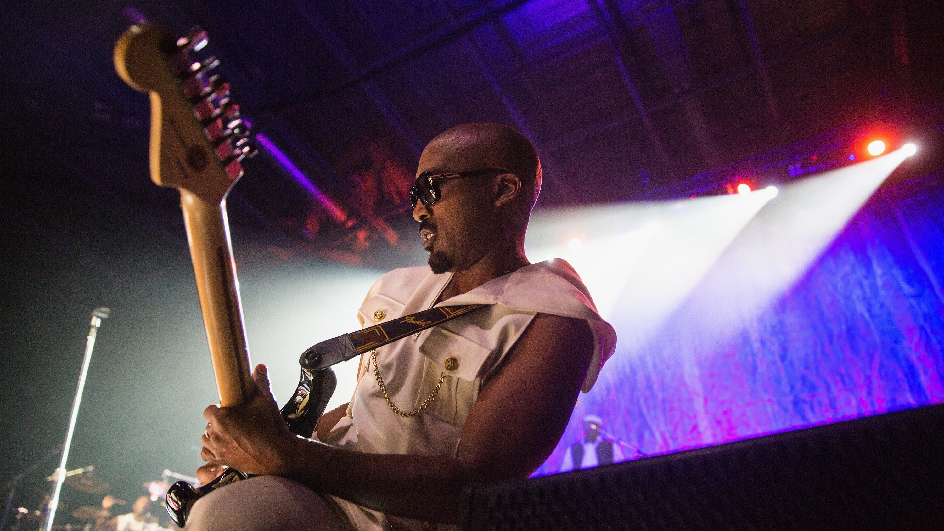 Hot 103.7 House Party