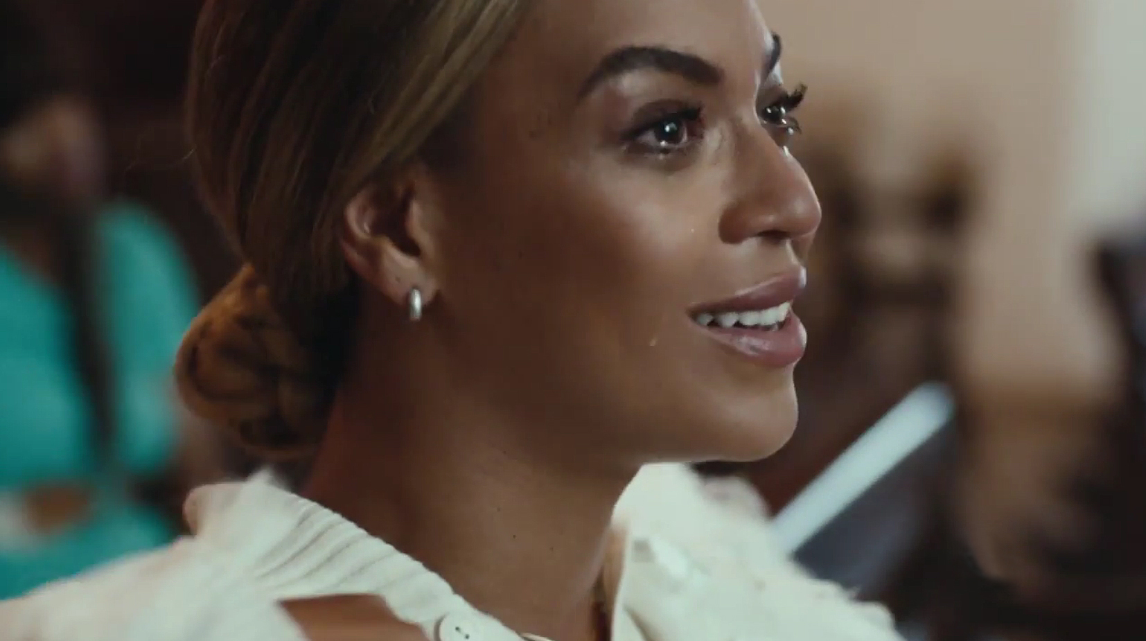 Beyonce previews 17 new music videos after shock album release