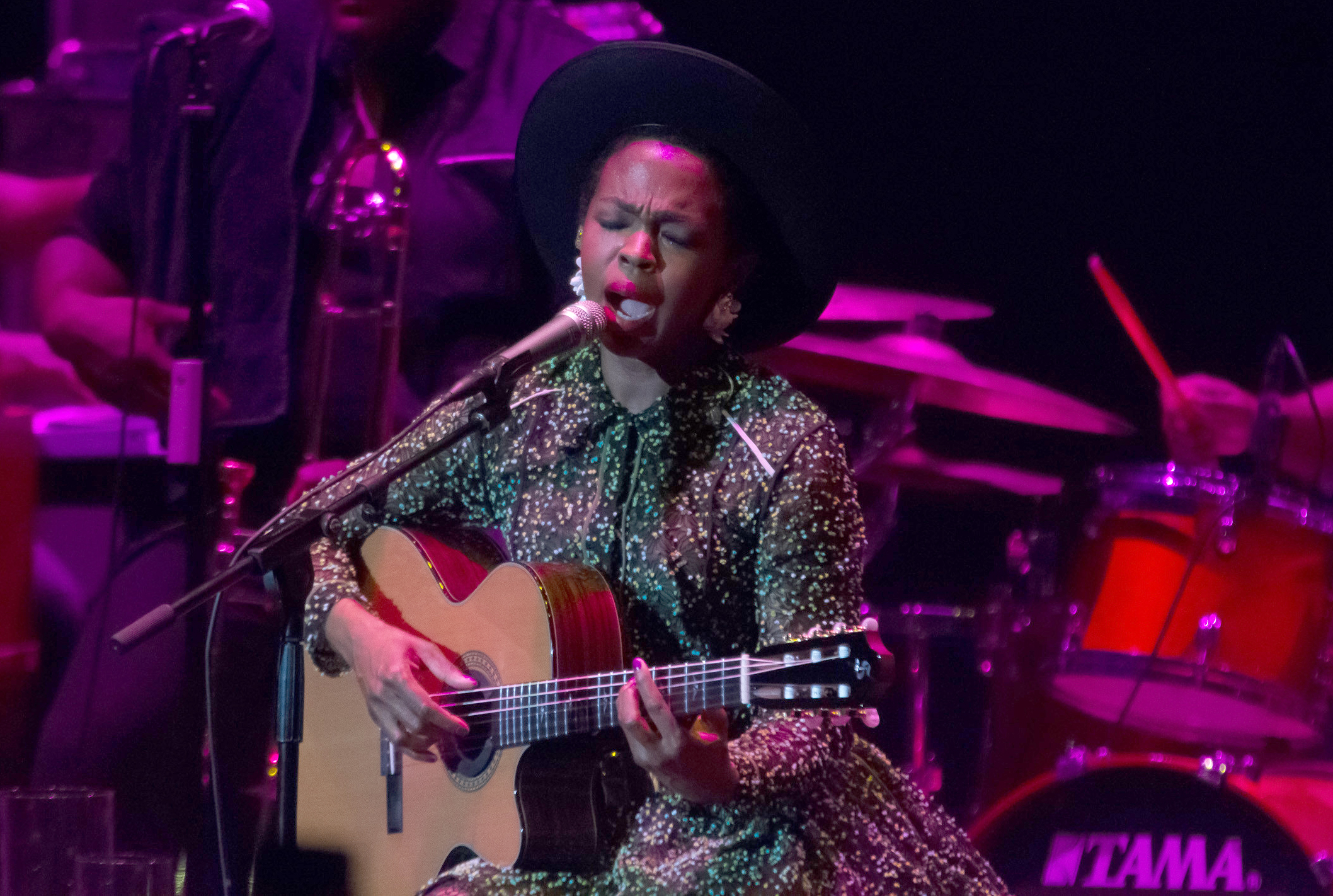 Lauryn Hill performs live