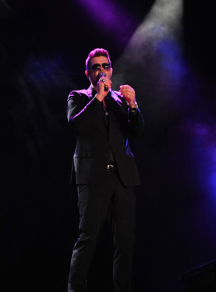 Stone Soul 2019 -- Robin Thicke