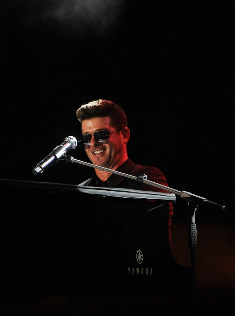 Stone Soul 2019 -- Robin Thicke