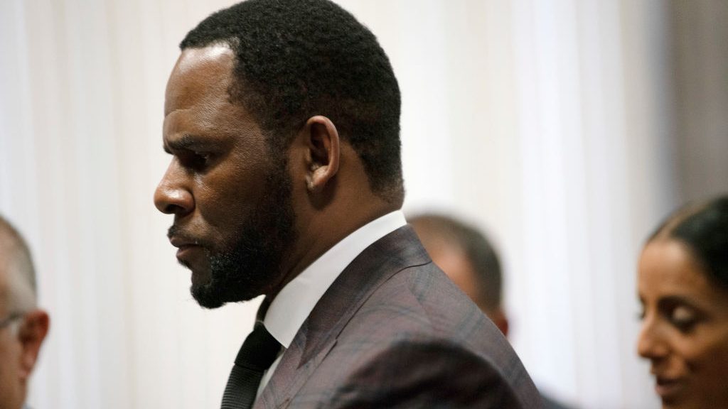 R Kelly Returns To Court For Hearing On Aggravated Sexual Abuse Charges
