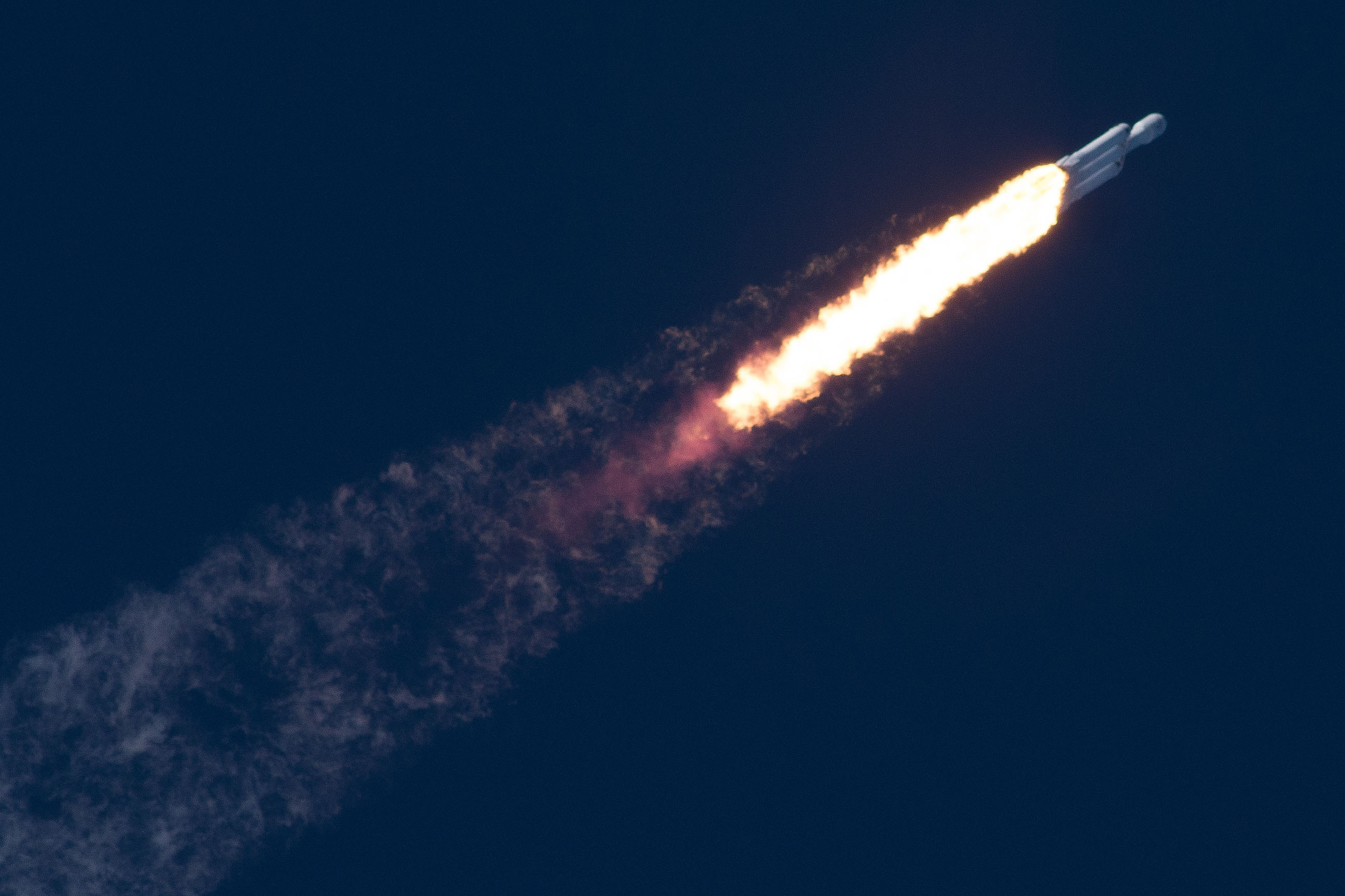 SpaceX Successfully Launches The Falcon Heavy