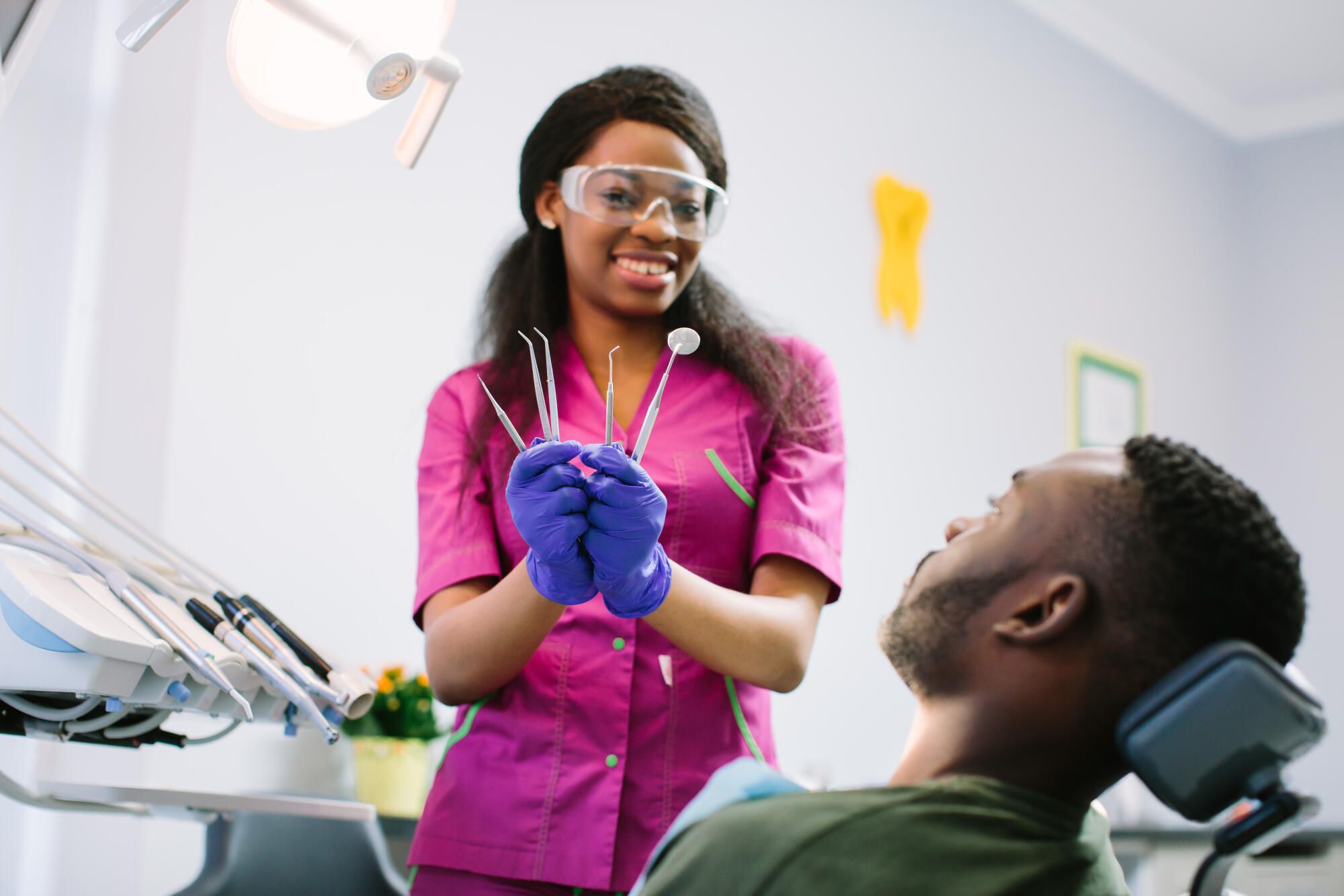 Oral health warning signs you should not brush off