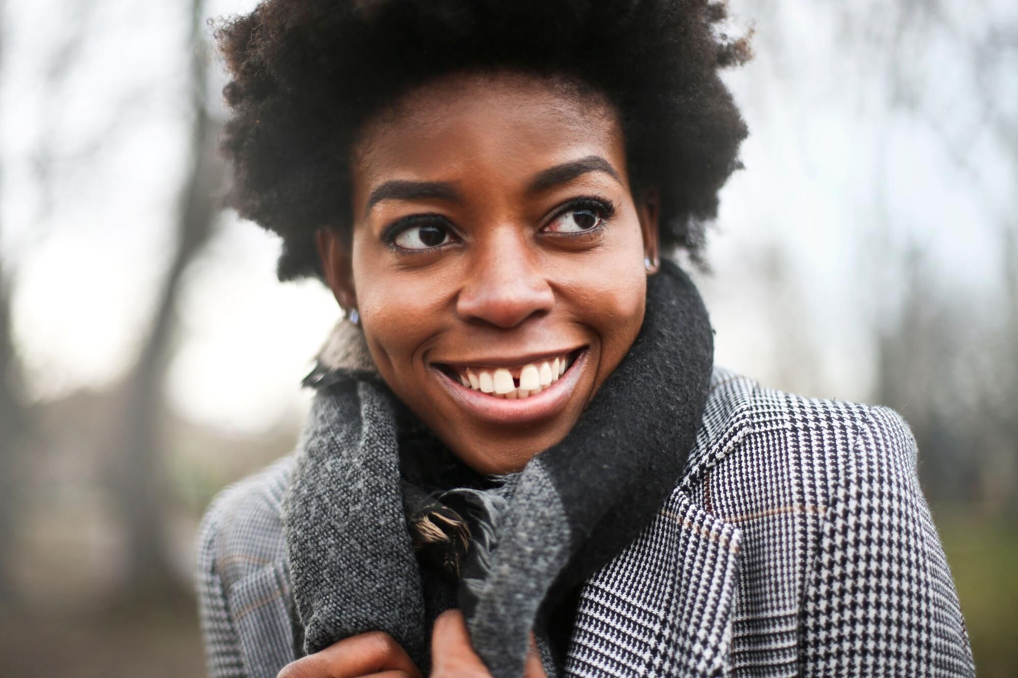 How to fix tooth gaps easily